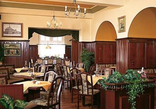 Hotel - Restaurant Kurhaus Klotzsche Dresden Exteriör bild